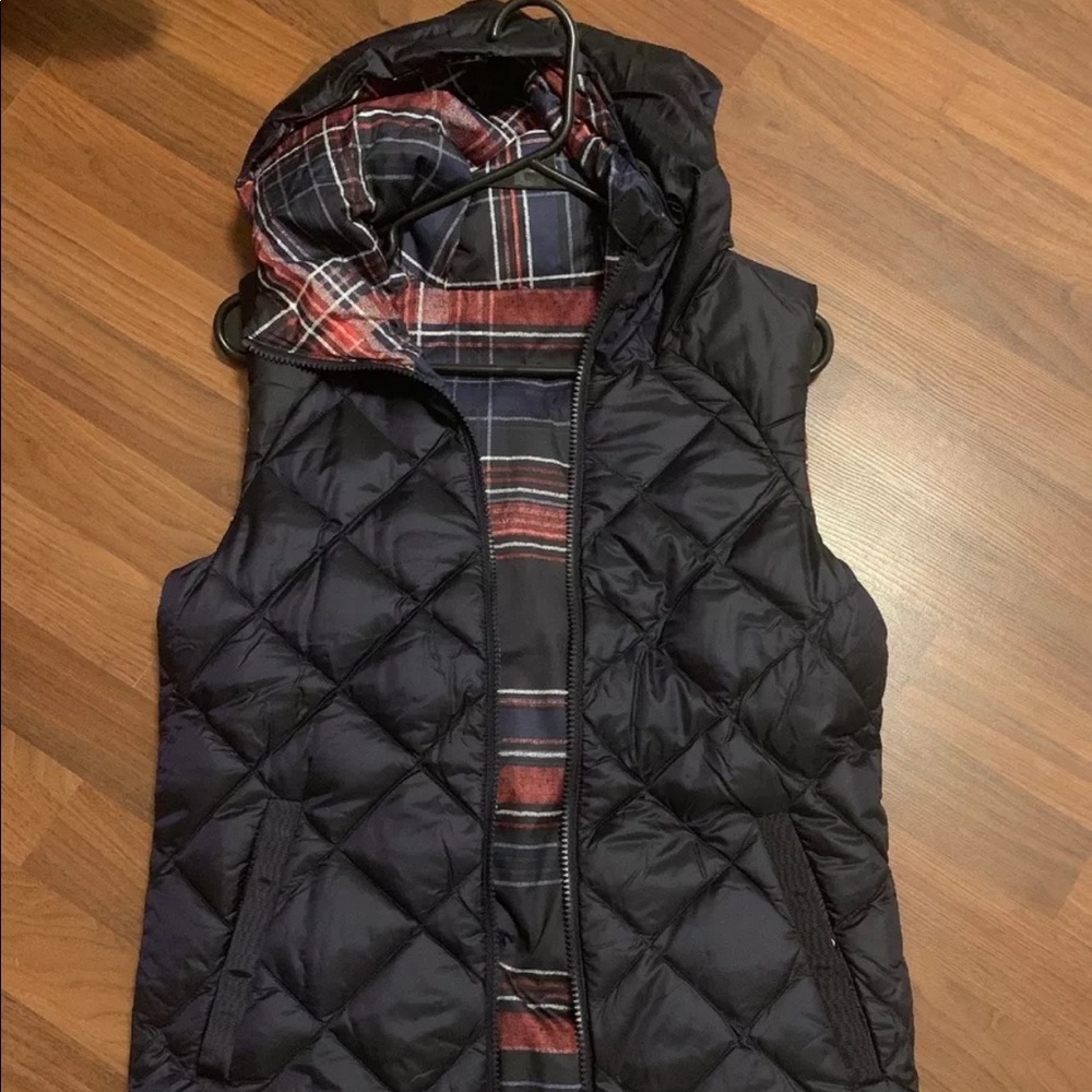 Lululemon fluffiest vest plaid 6